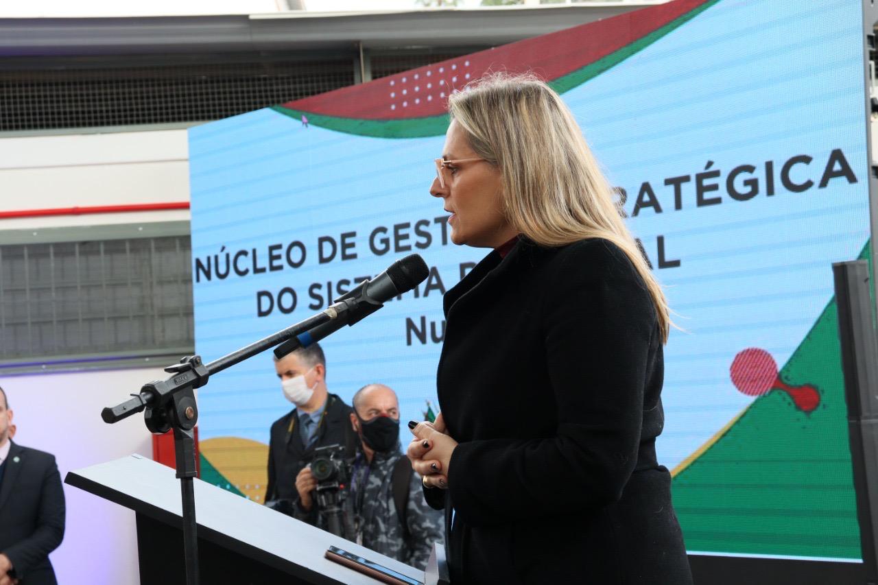 Rafaela Consalter em atua&ccedil;&atilde;o na Defensoria P&uacute;blica